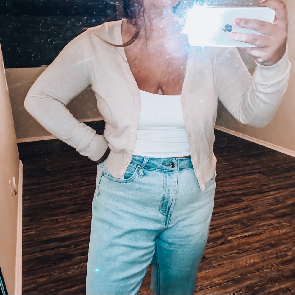 Forever 21 Cropped Cardigan